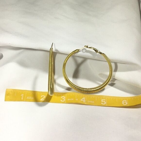 Coiled Spring Hoops (UC3) - Picture 1 of 6